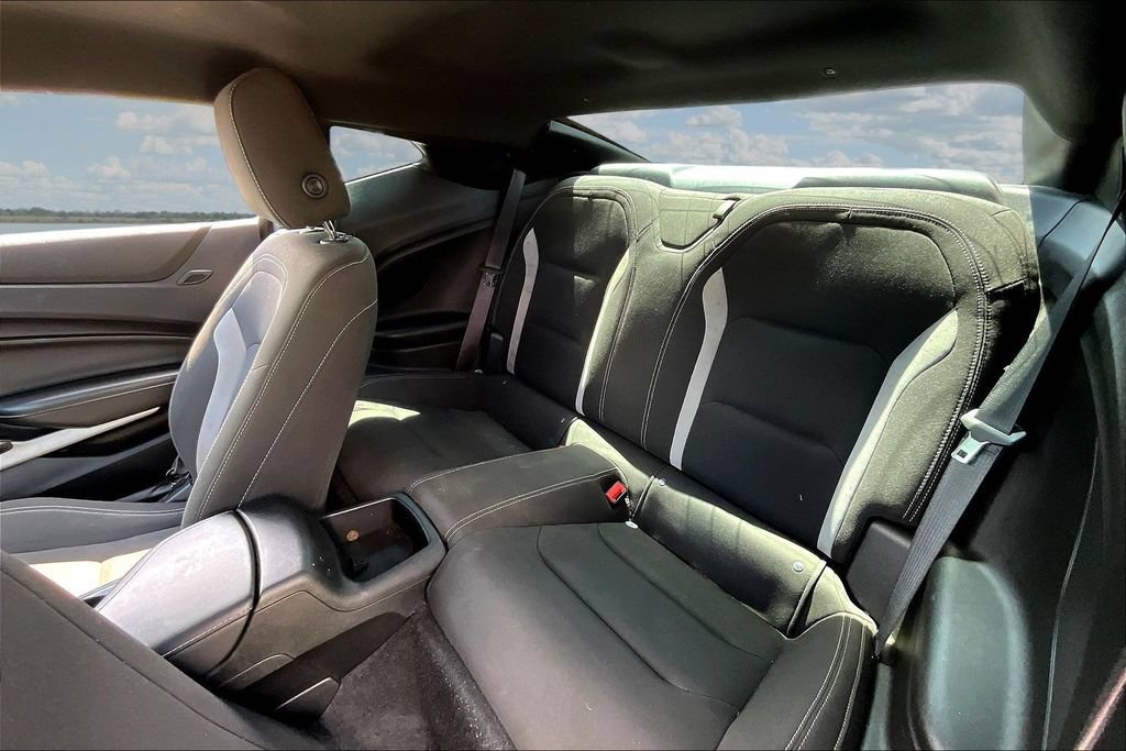 Used 2020 Chevrolet Camaro LT RWD image 20