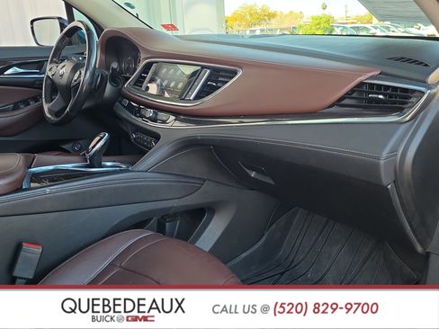 Used 2021 Buick Enclave Avenir w/ Avenir Technology Package image 37