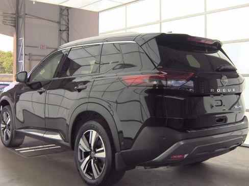 Used 2023 Nissan Rogue SL w/ SL Premium Package AWD/4WD image 3
