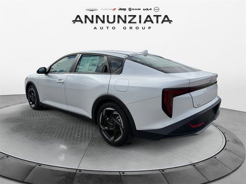 New 2025 Kia K4 EX image 3