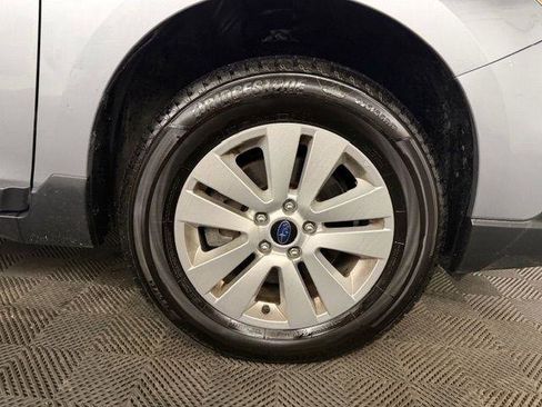 Used 2017 Subaru Outback 2.5i Premium image 19