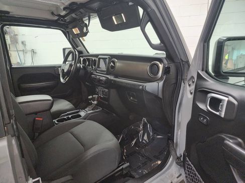 Used 2019 Jeep Wrangler Sport AWD/4WD image 27