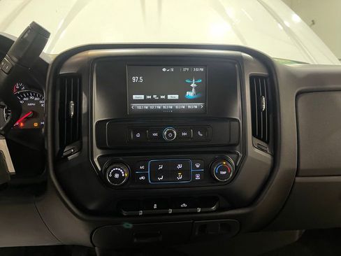 Used 2017 Chevrolet Silverado 1500 Custom w/ Custom Convenience Package image 23