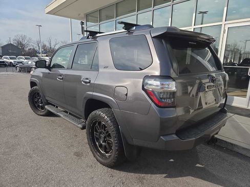 Used 2019 Toyota 4Runner SR5 image 5