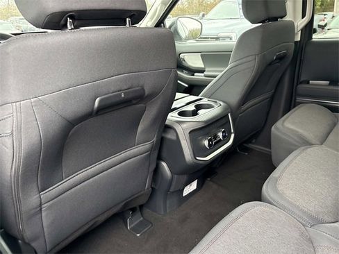 New 2025 Ford Expedition Active image 17