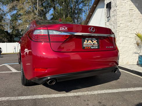 Used 2014 Lexus ES 350 4dr Sdn image 4