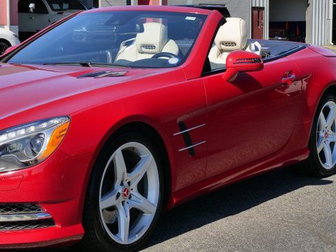 Used 2016 Mercedes-Benz SL 550 image 46