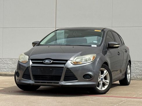 Used 2014 Ford Focus SE image 1