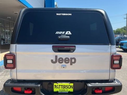 Used 2023 Jeep Gladiator Rubicon w/ LED Lighting Group AWD/4WD image 6