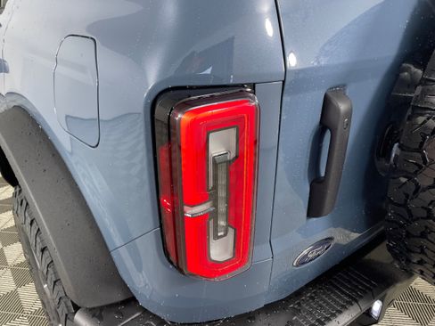 New 2025 Ford Bronco Badlands image 16