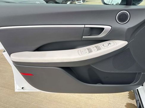 New 2026 Hyundai Sonata SEL FWD image 22