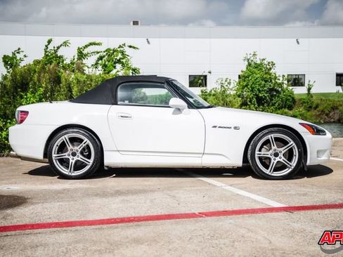 Used 2001 Honda S2000 image 36