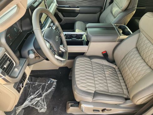 New 2026 Ford F350 Platinum w/ Platinum Plus Package image 14