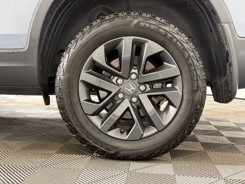 Used 2024 Honda Ridgeline Sport image 11