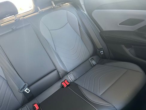 New 2026 Volkswagen Tiguan SE R-Line image 14