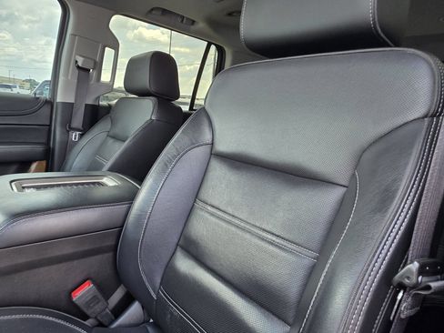Used 2020 GMC Yukon Denali w/ Denali Ultimate Package AWD/4WD image 16