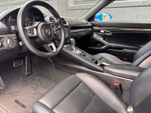 Certified 2025 Porsche 718 Boxster GTS RWD image 17
