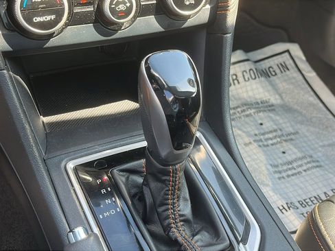 Used 2019 Subaru Crosstrek 2.0i Limited w/ Moonroof Package w/Navigation image 19