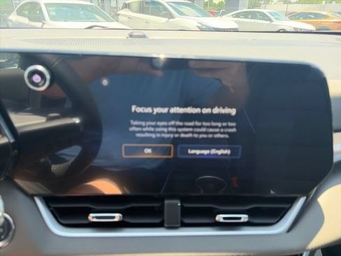 New 2026 Chevrolet Equinox LT w/ Convenience Package II AWD/4WD image 22