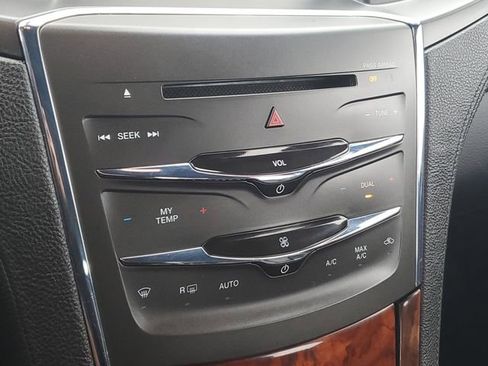 Used 2015 Lincoln MKS Base w/ Equipment Group 101A image 16