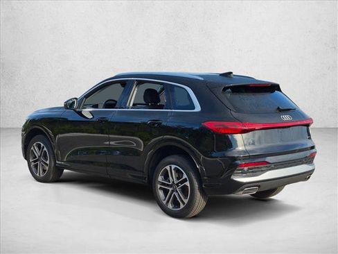 Certified 2025 Audi Q5 Premium w/ Premium Plus AWD/4WD image 8