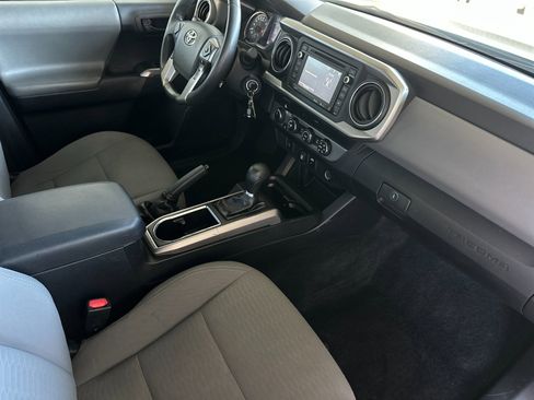 Used 2019 Toyota Tacoma SR5 image 14