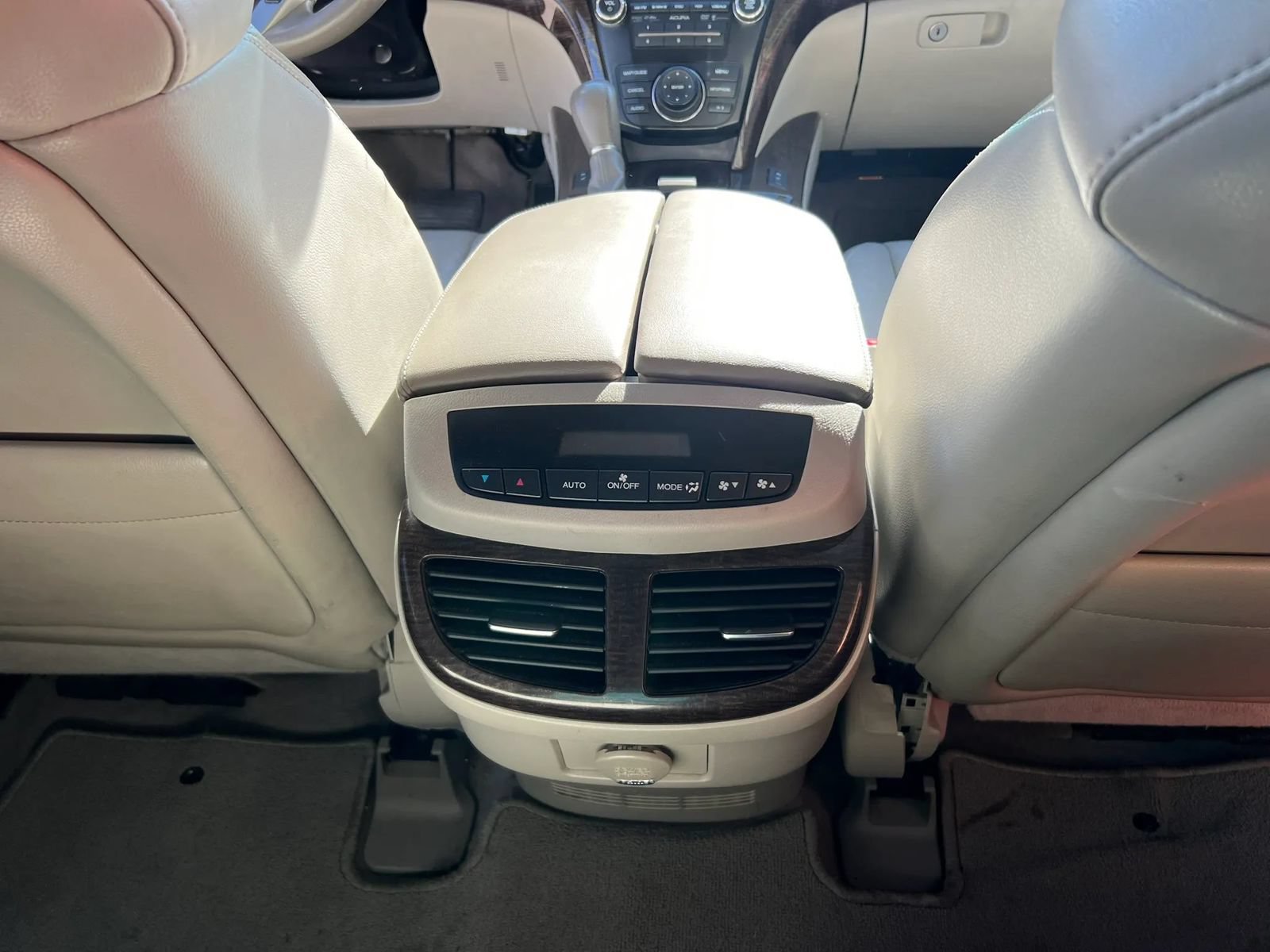 Used 2010 Acura MDX w/ Technology Package AWD/4WD image 28