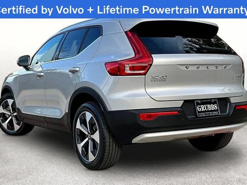 Used 2025 Volvo XC40 B5 Plus AWD/4WD image 16