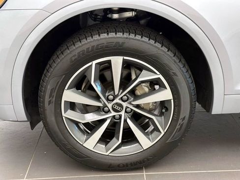 Certified 2023 Audi Q5 2.0T Premium Plus w/ Premium Plus Package AWD/4WD image 8