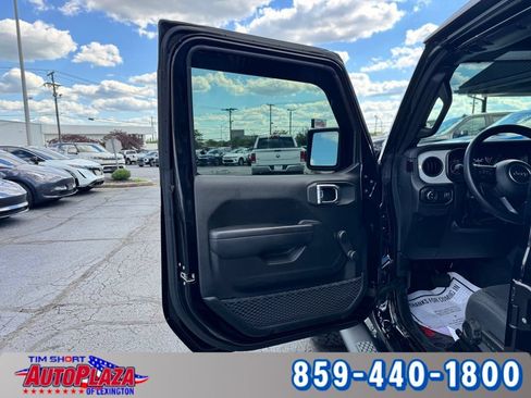 Used 2024 Jeep Gladiator Sport AWD/4WD image 42