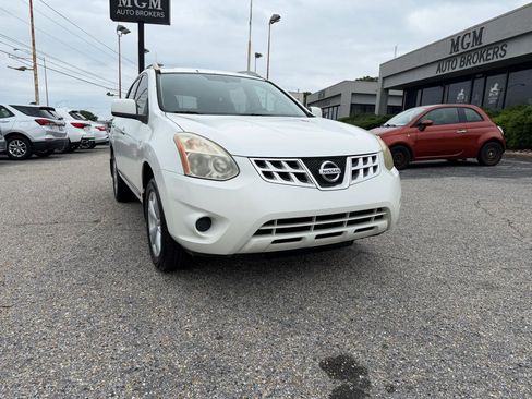 Used 2011 Nissan Rogue SV FWD image 3