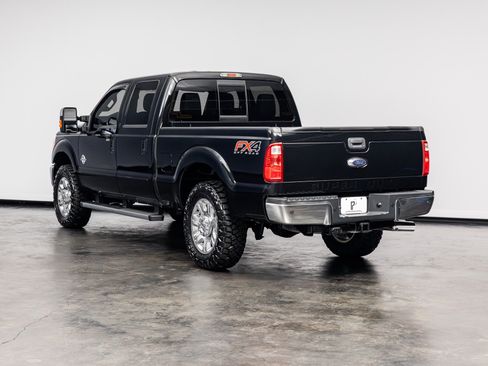 Used 2016 Ford F250 Lariat w/ Lariat Ultimate Package AWD/4WD image 15