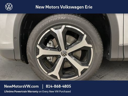 New 2026 Volkswagen Tiguan SE AWD/4WD image 14