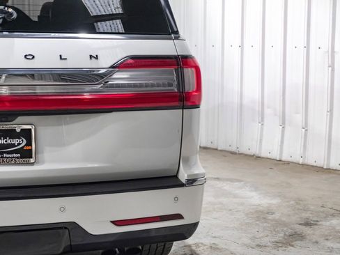 Used 2021 Lincoln Navigator L Black Label w/ Cargo Convenience Package image 55