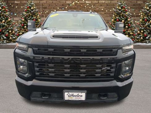 Used 2022 Chevrolet Silverado 2500 Custom w/ Custom Value Package image 10