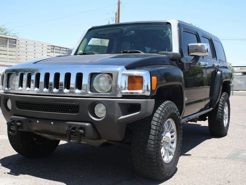 Used 2007 HUMMER H3 w/ Chrome Appearance Package AWD/4WD image 26