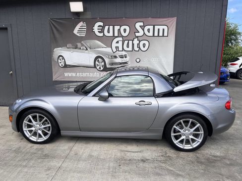 Used 2010 MAZDA MX-5 Miata Grand Touring w/ Premium Pkg image 8