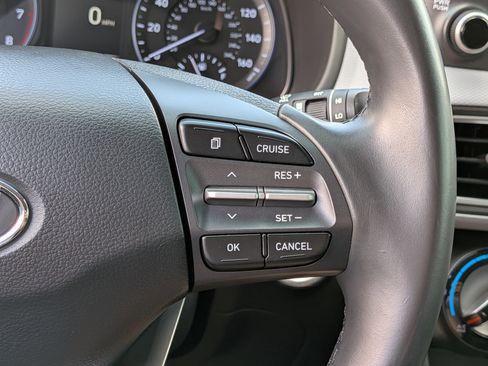 Used 2020 Hyundai Kona SEL Plus FWD image 25