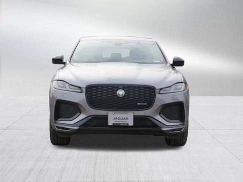 Used 2025 Jaguar F-PACE R-Dynamic S image 8