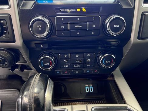 Used 2016 Ford F150 Lariat AWD/4WD image 15