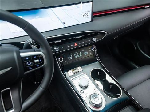 New 2026 Genesis GV70 2.5T AWD/4WD image 22