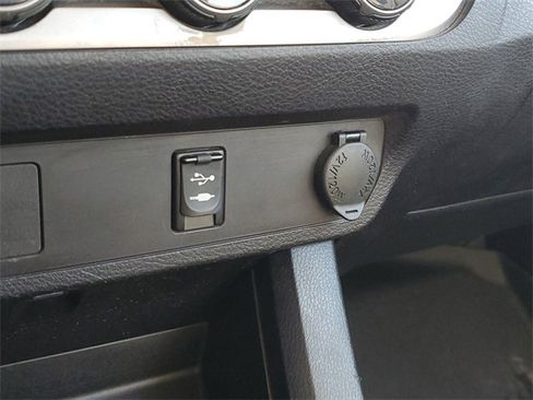 Used 2017 Toyota Tacoma SR w/ Tow Package image 26