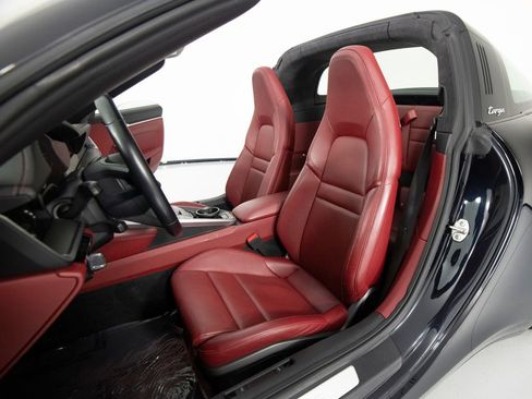 Certified 2021 Porsche 911 Targa 4S image 16