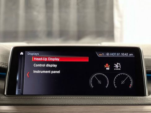 Used 2019 BMW X6 xDrive35i w/ M Sport Package image 36