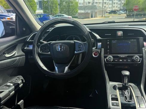 Used 2016 Honda Civic Touring image 26