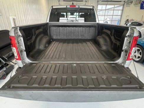 Used 2022 RAM 1500 Big Horn AWD/4WD image 15