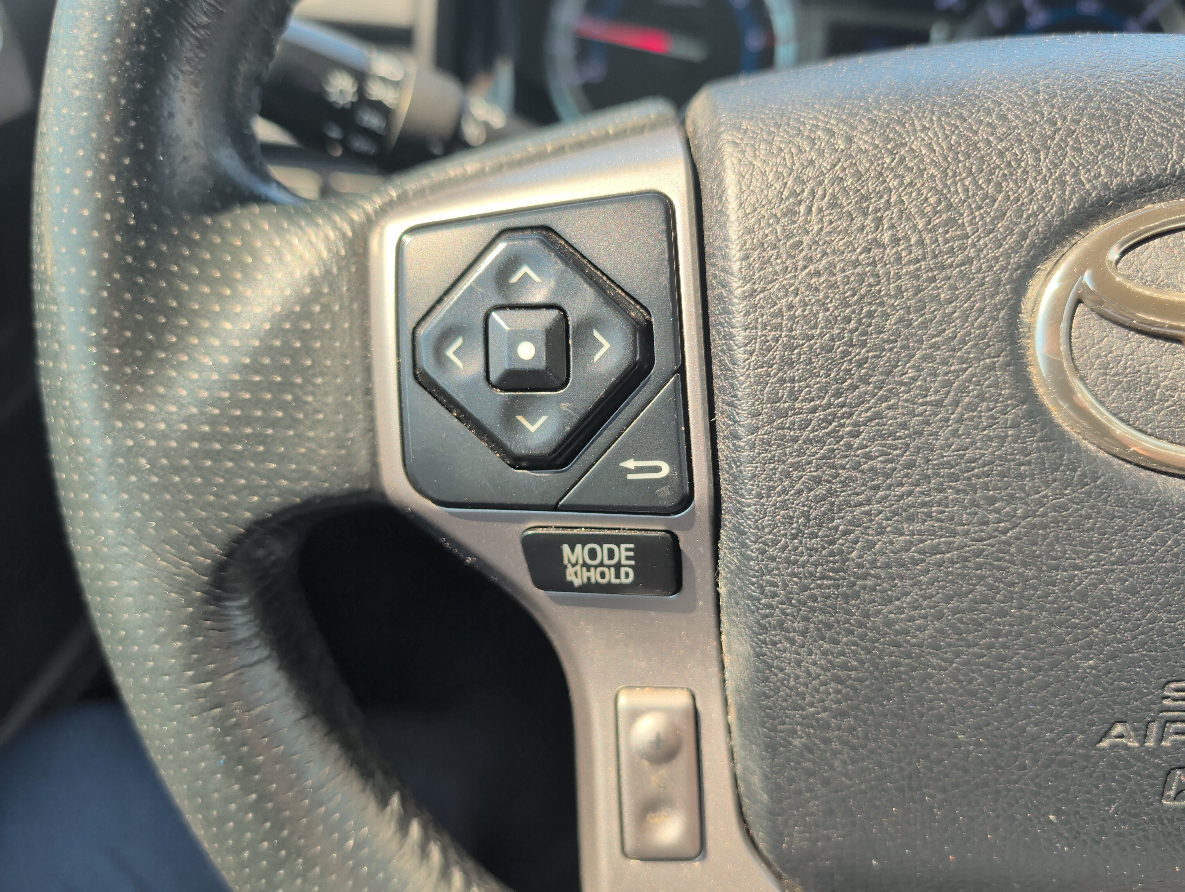 Used 2016 Toyota 4Runner SR5 RWD image 36
