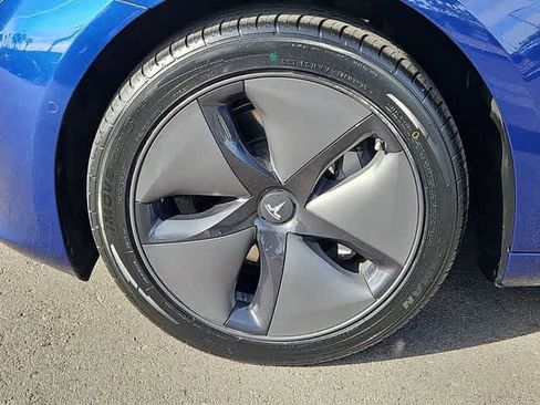 Used 2019 Tesla Model 3 Performance image 13