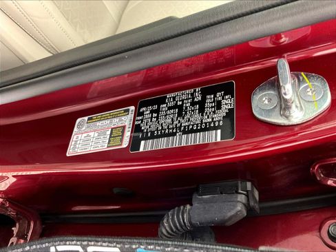 Used 2023 Kia Sorento EX w/ Panoramic Sunroof Package FWD image 19