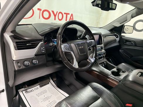 Used 2020 GMC Yukon XL SLT AWD/4WD image 24
